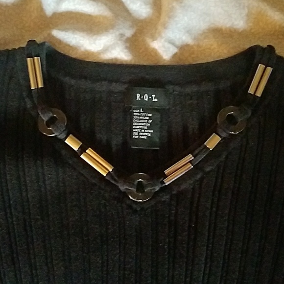 Sweater - Picture 2 of 3